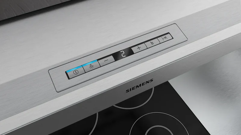 Siemens LI97RA561 iQ500 Flachschirm-Dunsthaube 90 cm Edelstahl + LZ49551 Edelstahl Anbaugriff