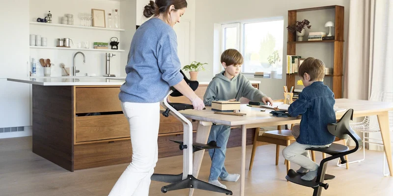 Stokke Nomi Kinderstuhl Abverkauf 40% mit Code TT40