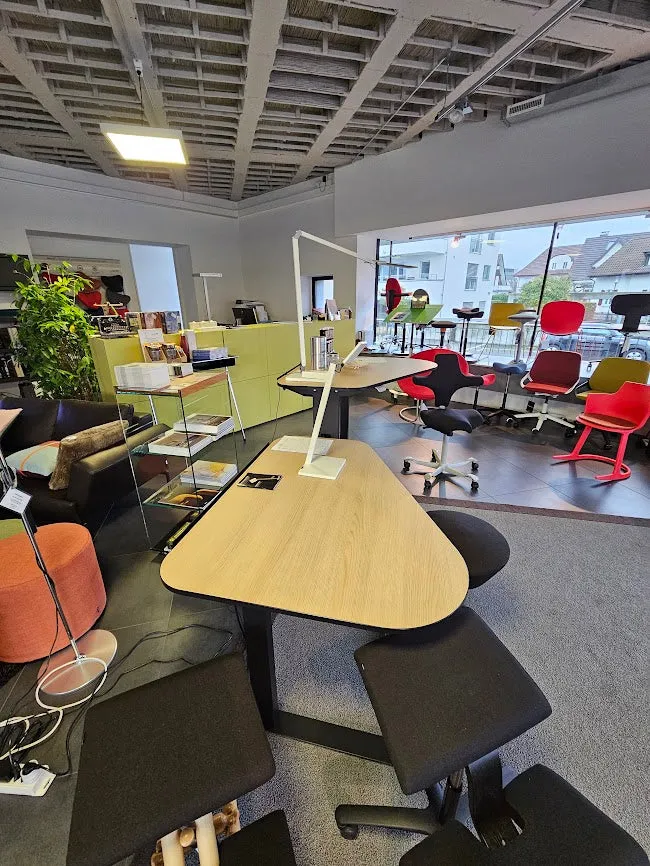 Aeris Active Office Desk mit 50% ab Ausstellung/Abholung