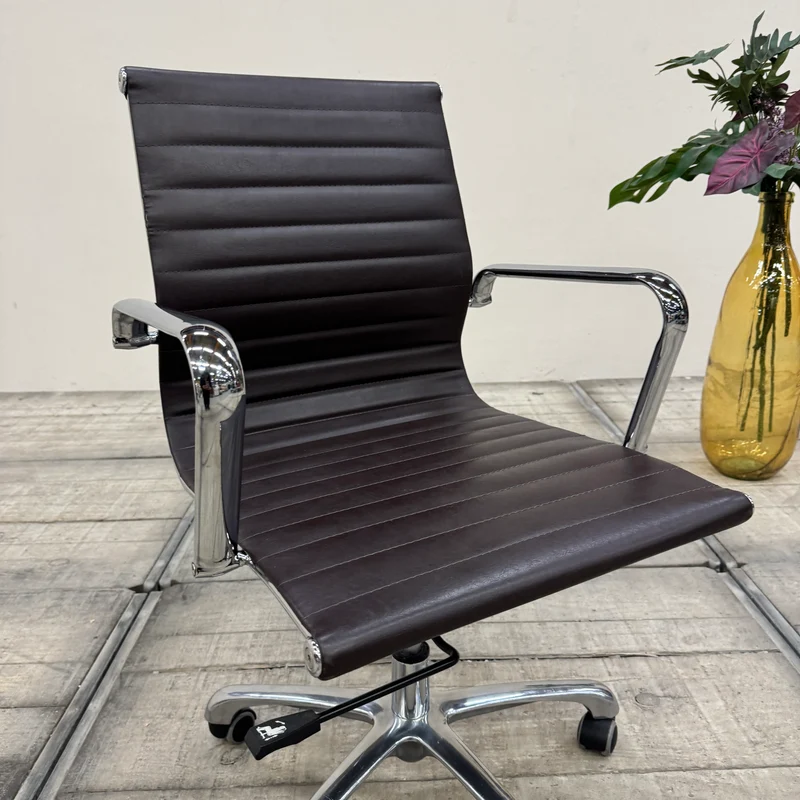 Design Bürostuhl Chefstuhl Aluminium Ribbed Leder Dunkelbraun Gebraucht
