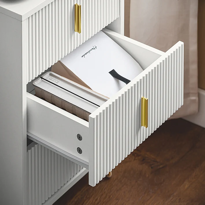 SoBuy | Nachttisch mit 3 Schubladen | Sofatisch | Beistelltisch | Weiß | FBT115-L-W