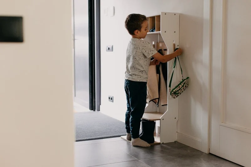 Kindergarderobe mit Sitzbank für den Flur