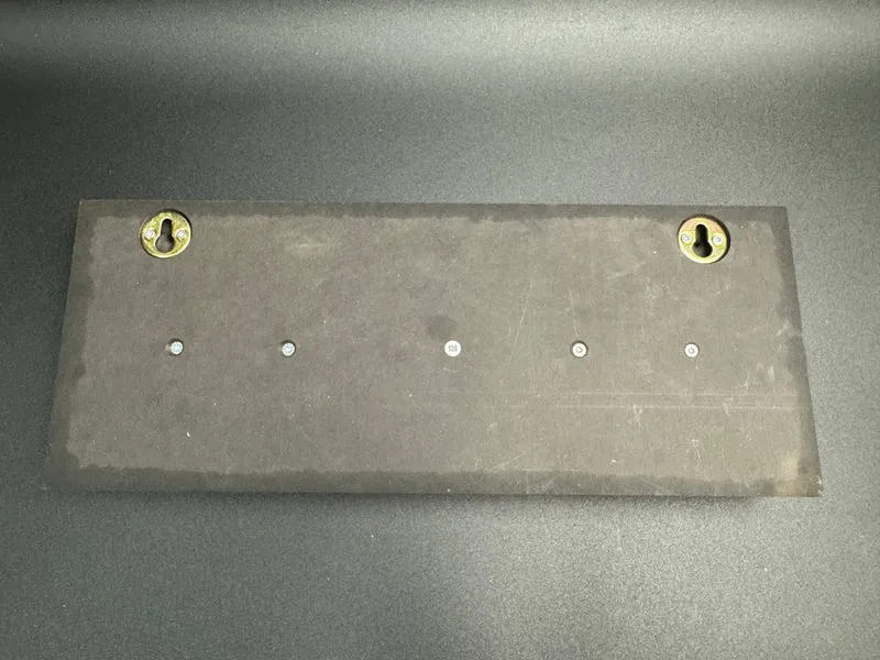 Messer oder Schlüsselleiste zur Wandbefestigung Nr. 136