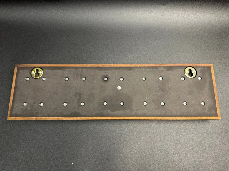 Messer oder Schlüsselleiste zur Wandbefestigung Nr. 127