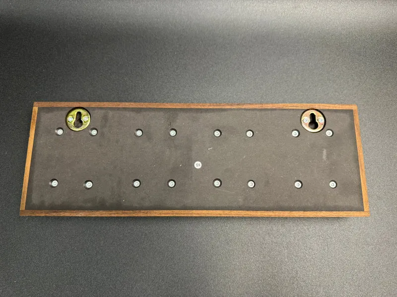 Messer oder Schlüsselleiste zur Wandbefestigung Nr. 124