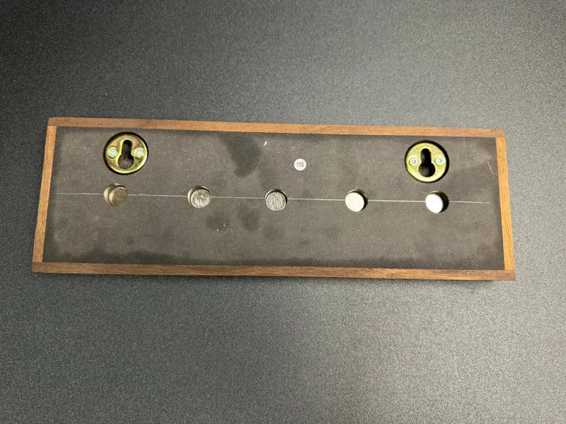 Messer oder Schlüsselleiste zur Wandbefestigung Nr. 118