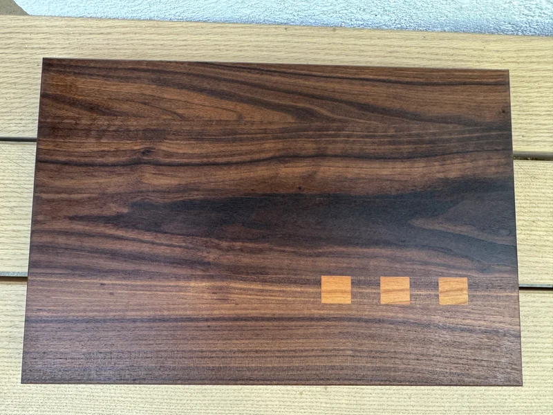 Holzschneidebrett Nr. 115 Schwarznuss mit Kirschbaum