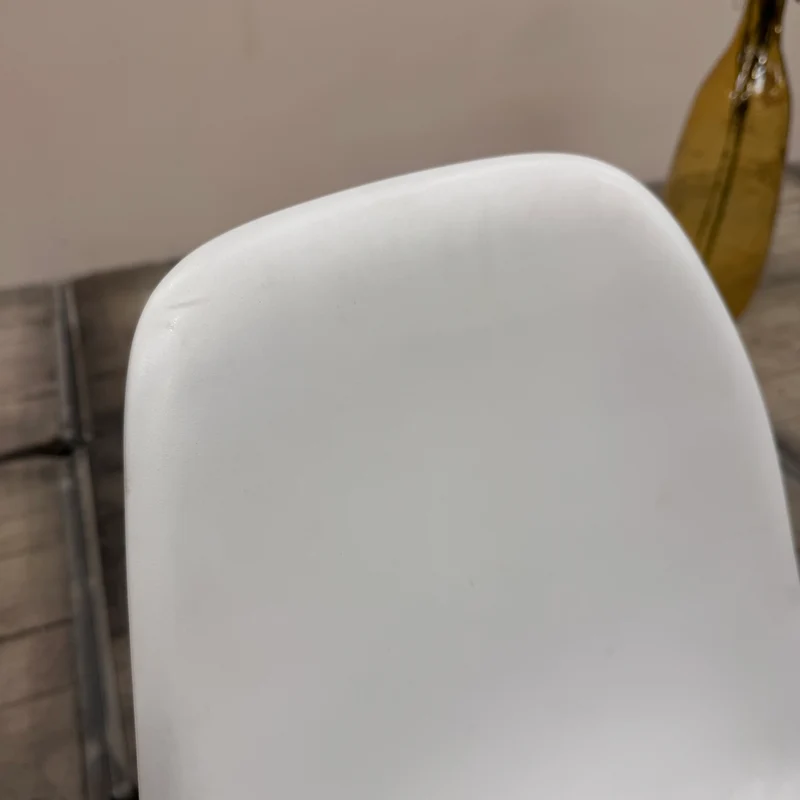 Schalenstuhl – Weiß Chrom Stuhl im Eames-Look gebraucht