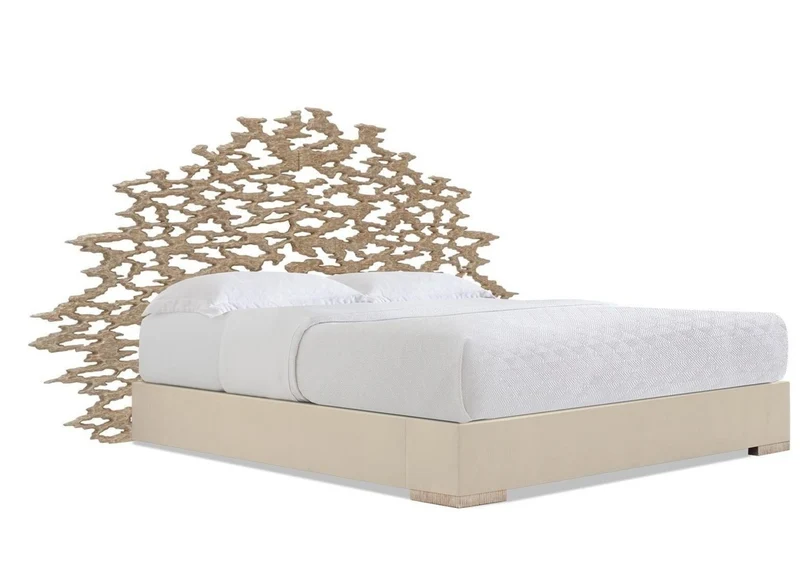 Christopher Guy handgeschnitztes Bett 20-0617 von Instylior