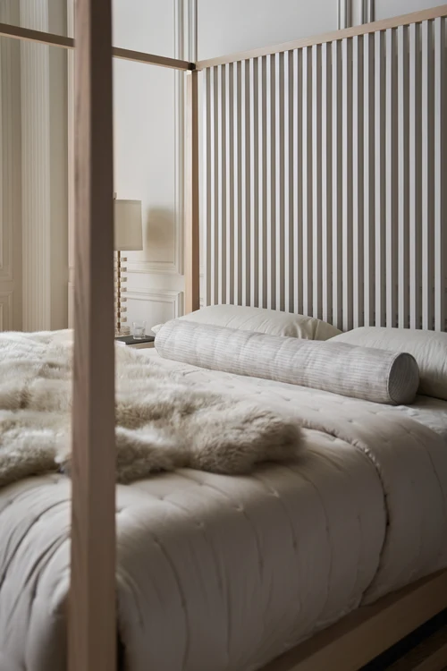 Caracole Bett Kingsize CLA-022-122 von Instylior