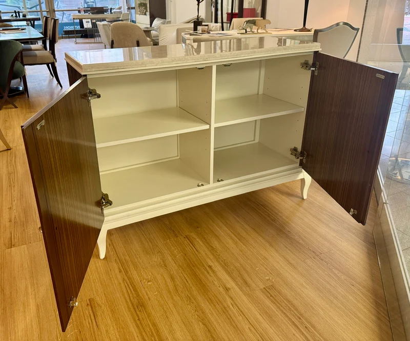 Caracole I'm a Fan Kommode Sideboard CLA-418-462 von Instylior