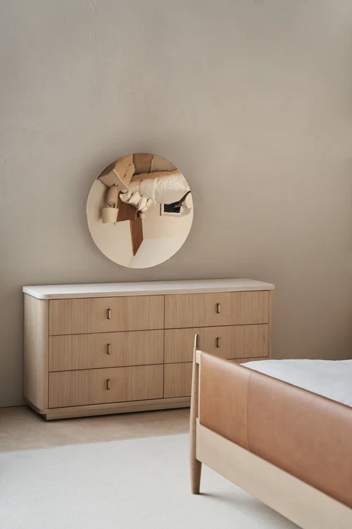 Caracole Kommode Dresser M143-022-032 von Instylior
