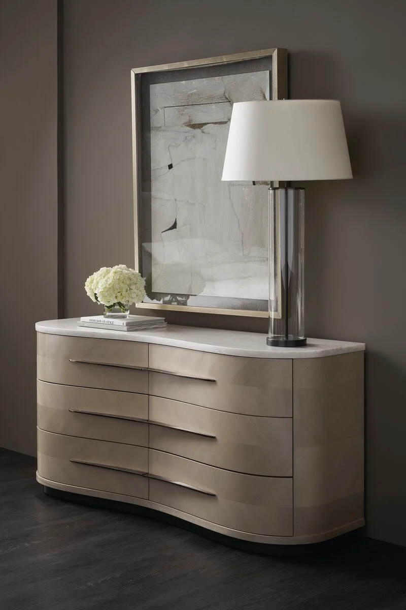 Caracole Kommode Dresser CLA-422-012 von Instylior