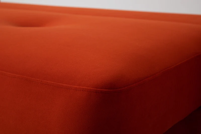 Model 04 Dreisitzer-Schlafsofa, Paprikarot