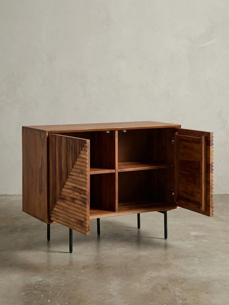 Sideboard – "Harmony", Massivholz mit Metalldetails, viel Stauraum