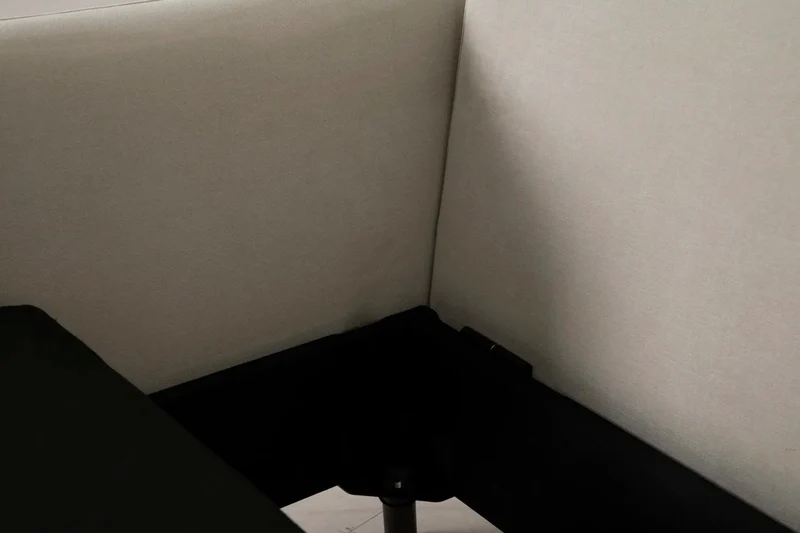 Model 08 Zweisitzer-Schlafsofa , Kreideweiß