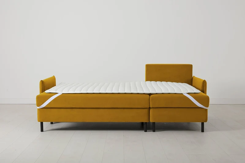 Model 12 Dreisitzer-Schlafsofa mit Chaiselongue rechts, Senfgelb