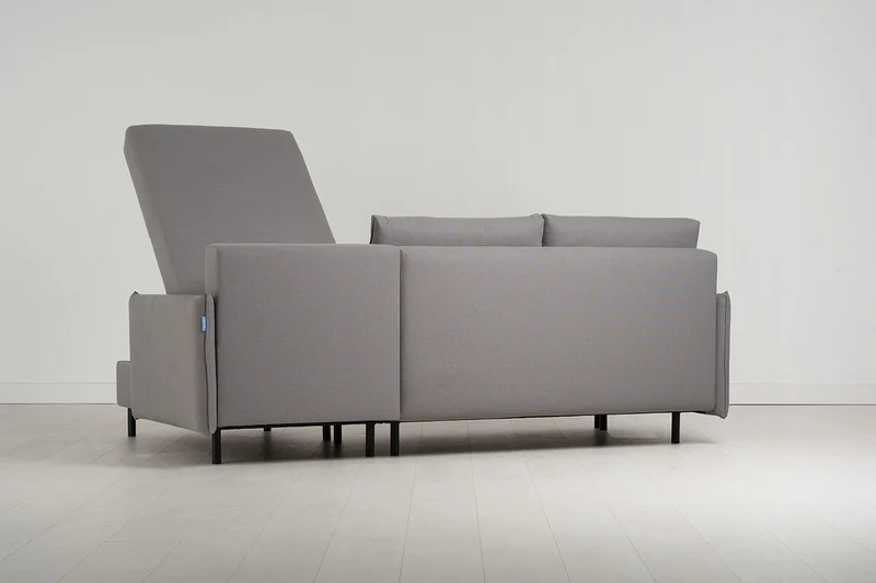 Model 12 Dreisitzer-Schlafsofa mit Chaiselongue rechts, Risso