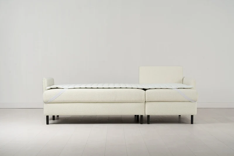 Model 12 Dreisitzer-Schlafsofa mit Chaiselongue rechts, Elfenbeinfarbe
