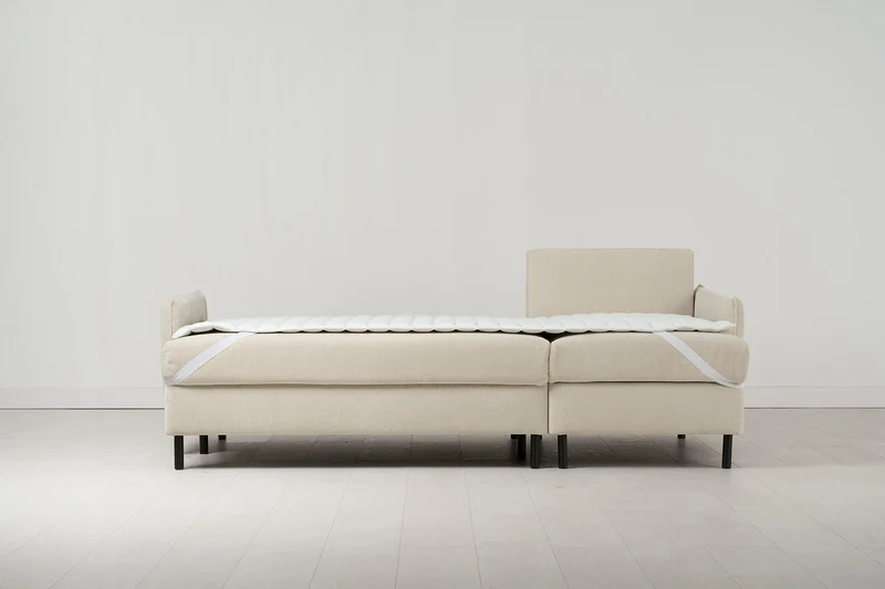 Model 12 Dreisitzer-Schlafsofa mit Chaiselongue rechts, Kreideweiß