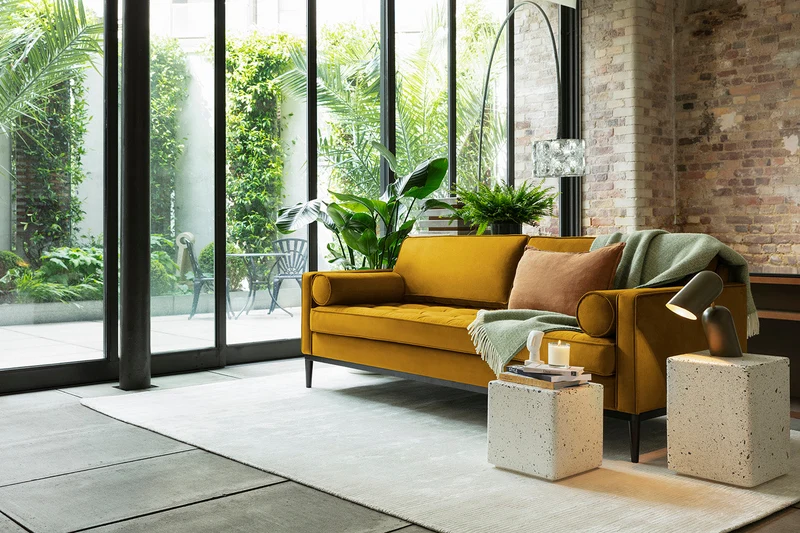Model 02 Dreisitzer-Schlafsofa , Senfgelb