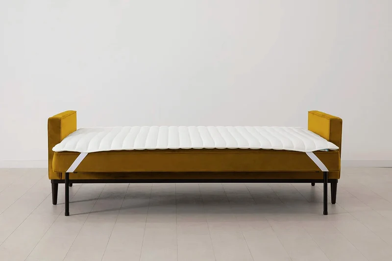 Model 02 Dreisitzer-Schlafsofa , Senfgelb
