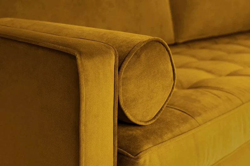 Model 02 Dreisitzer-Schlafsofa , Senfgelb