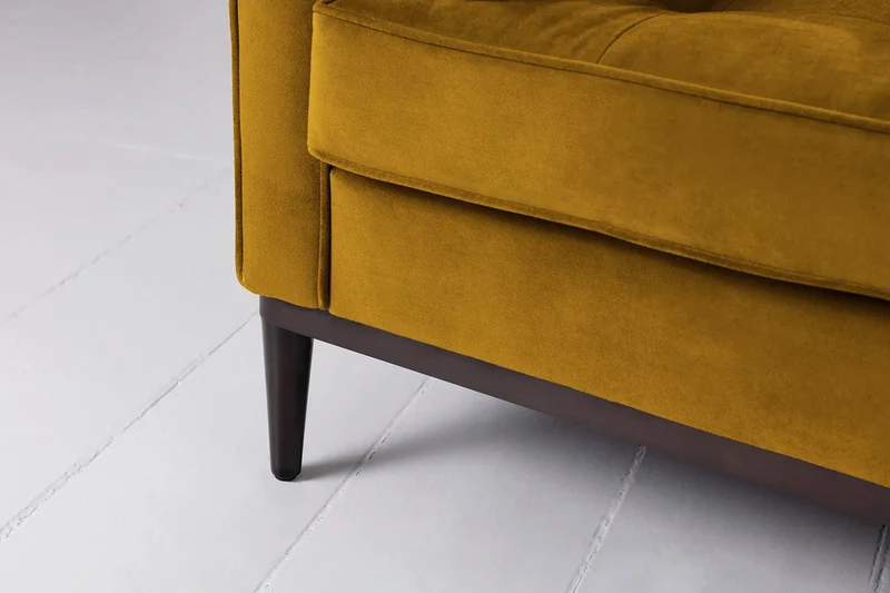Model 02 Dreisitzer-Schlafsofa , Senfgelb