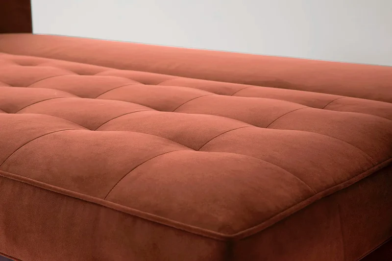 Model 02 Dreisitzer-Schlafsofa , Ziegelrot