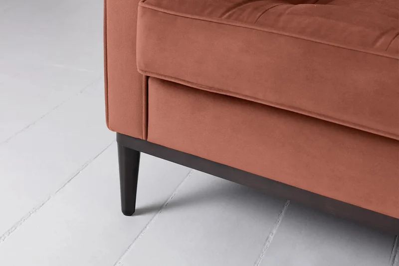 Model 02 Dreisitzer-Schlafsofa , Ziegelrot