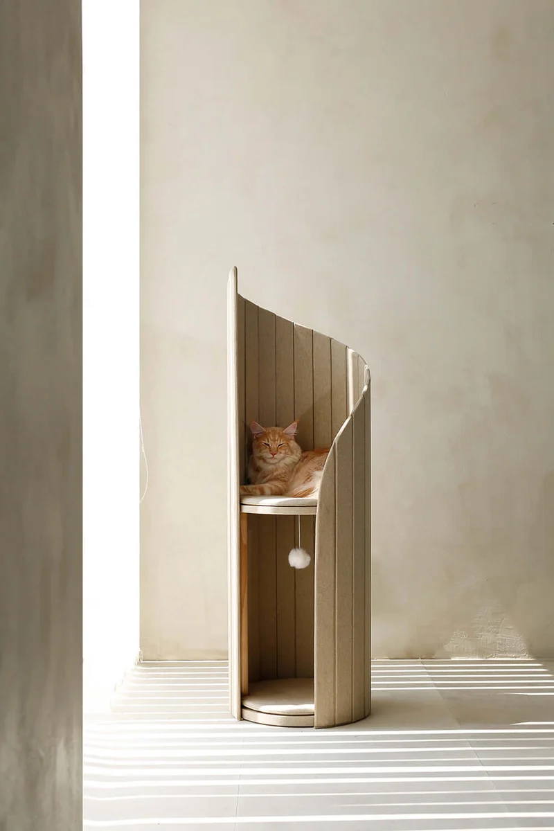 Elegant Cat Tower of Time Tree