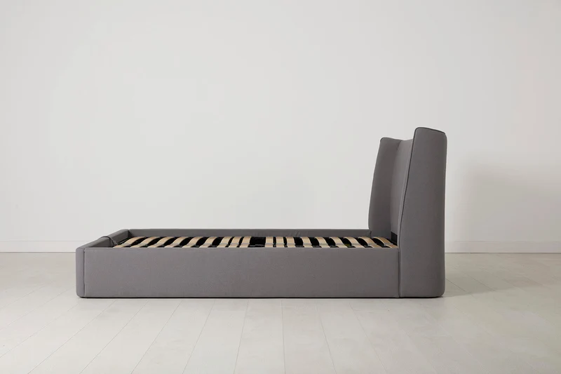 Bett 03 180cm x 200cm, Risso
