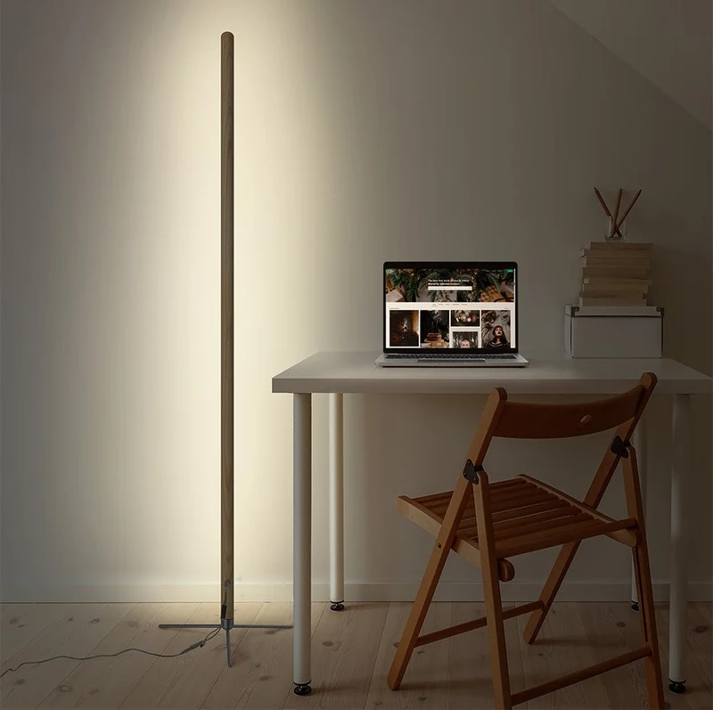 Vertical Solid Wood Floor Lamp
