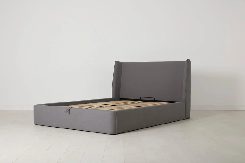 Bett 03 140cm x 200cm, Risso