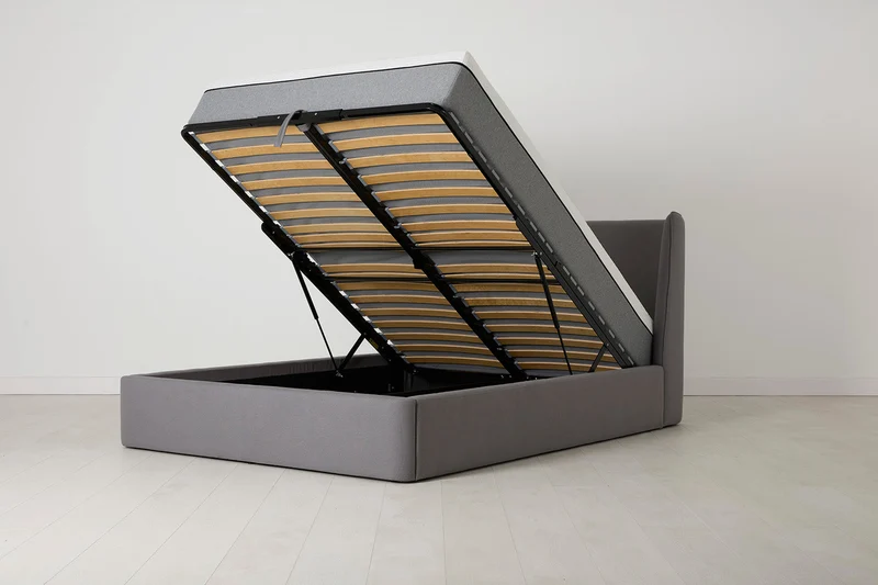 Bett 03 140cm x 200cm, Risso