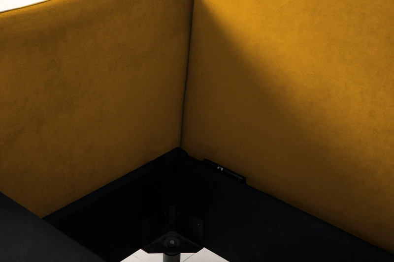 2,5-Sitzer-Schlafsofa Model 08, Senfgelb