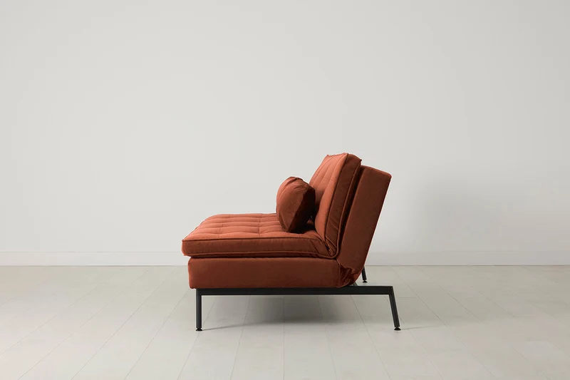 Model 11 Dreisitzer-Schlafsofa, Ziegelrot