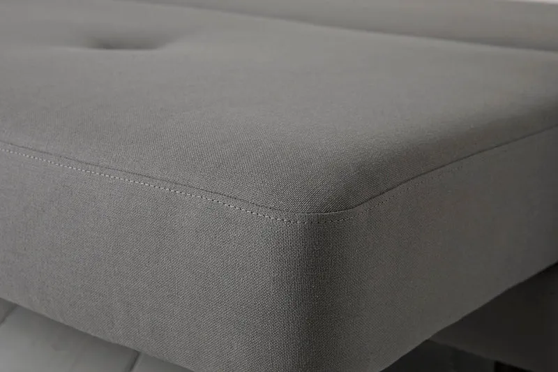 Model 04 Dreisitzer-Schlafsofa, Risso