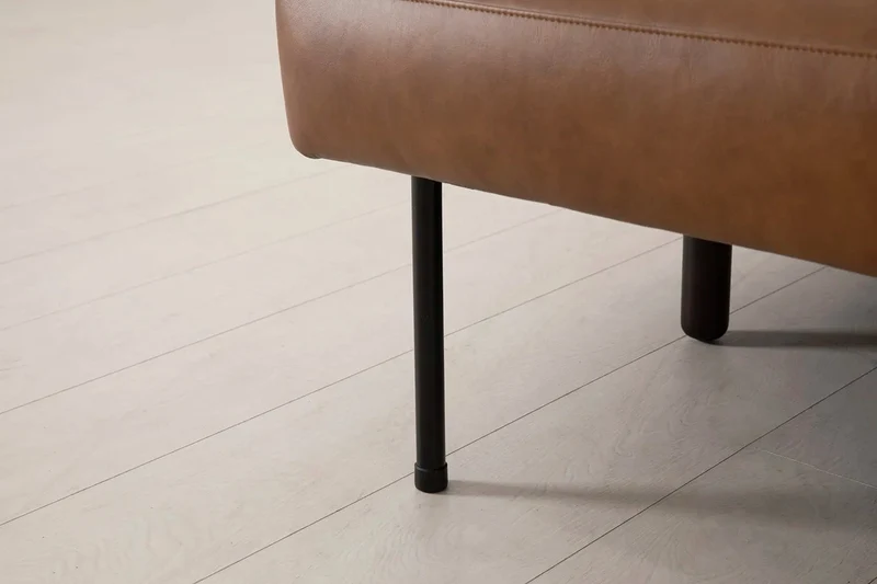 Model 04 Dreisitzer-Schlafsofa, Ahornbraun