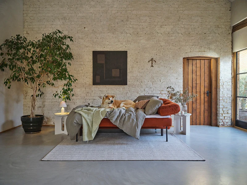 Model 04 Dreisitzer-Schlafsofa, Umbrabraun
