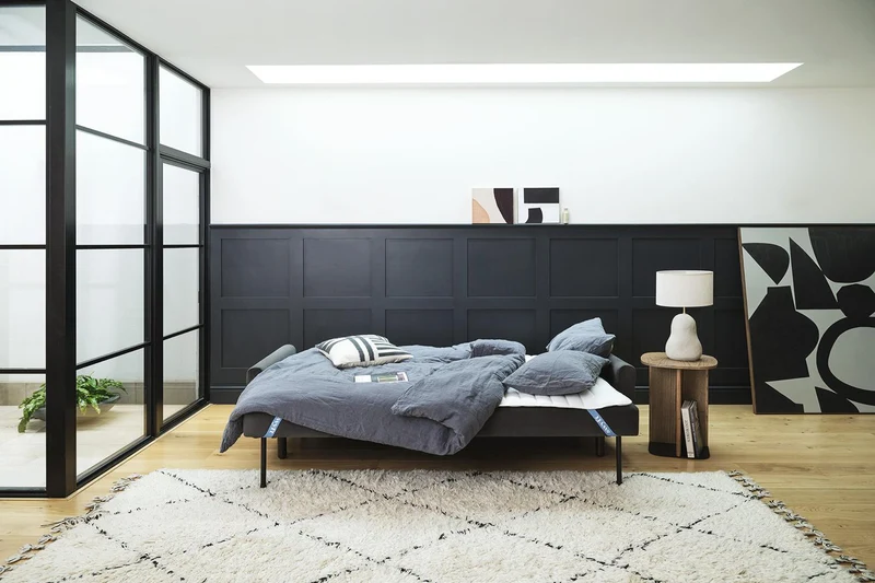 Model 04 Dreisitzer-Schlafsofa, Dunkelgrau