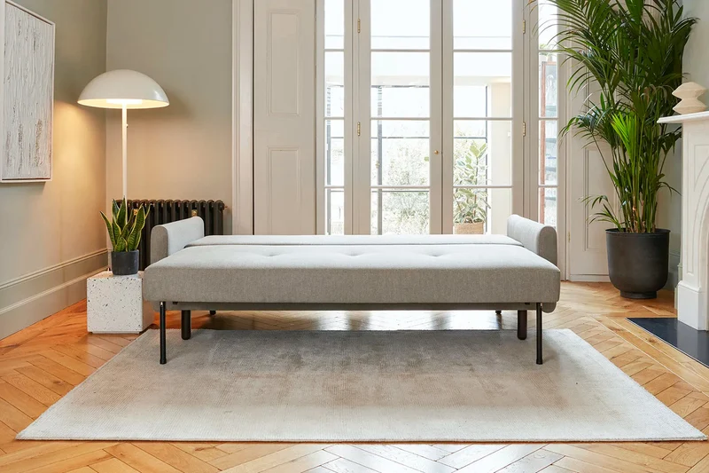 Model 04 Dreisitzer-Schlafsofa, Schattengrau