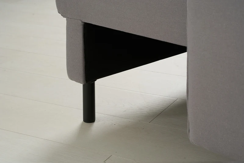 Model 12 Dreisitzer-Schlafsofa mit Chaiselongue links, Risso