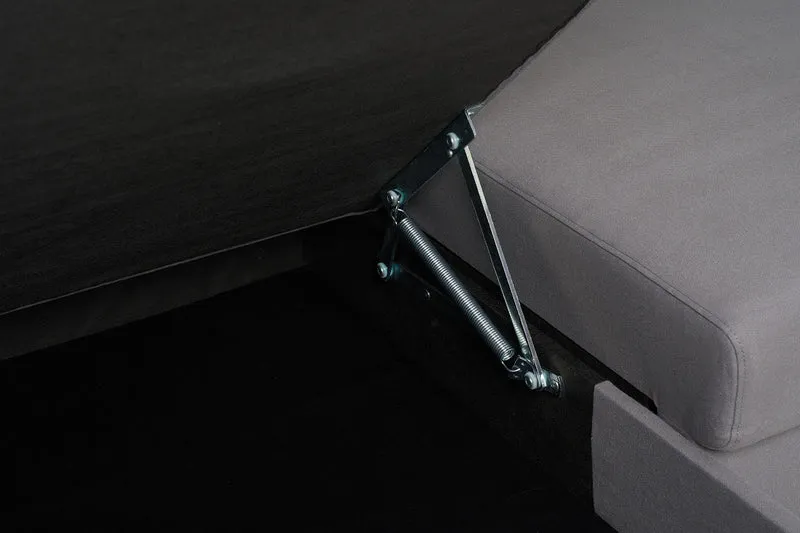 Model 12 Dreisitzer-Schlafsofa mit Chaiselongue links, Risso
