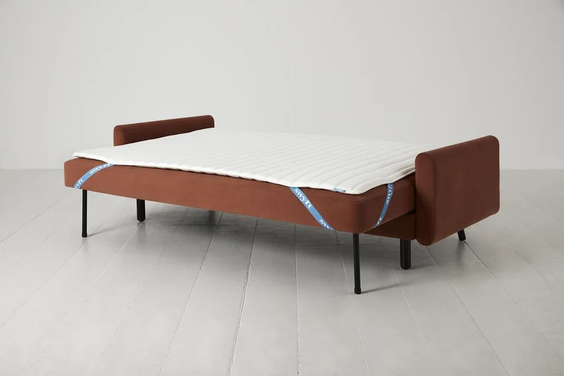 Model 04 Dreisitzer-Schlafsofa, Ziegelrot