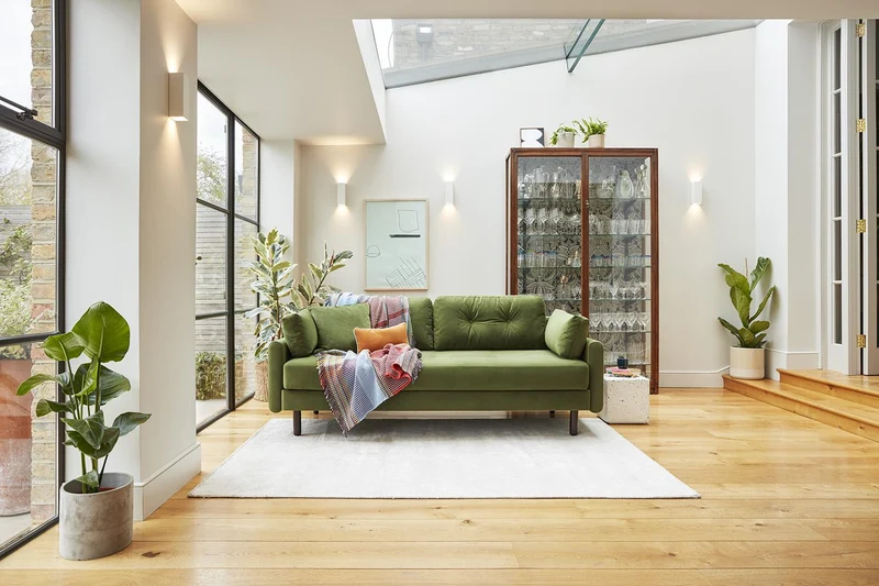 Model 04 Dreisitzer-Schlafsofa, Laubgrün