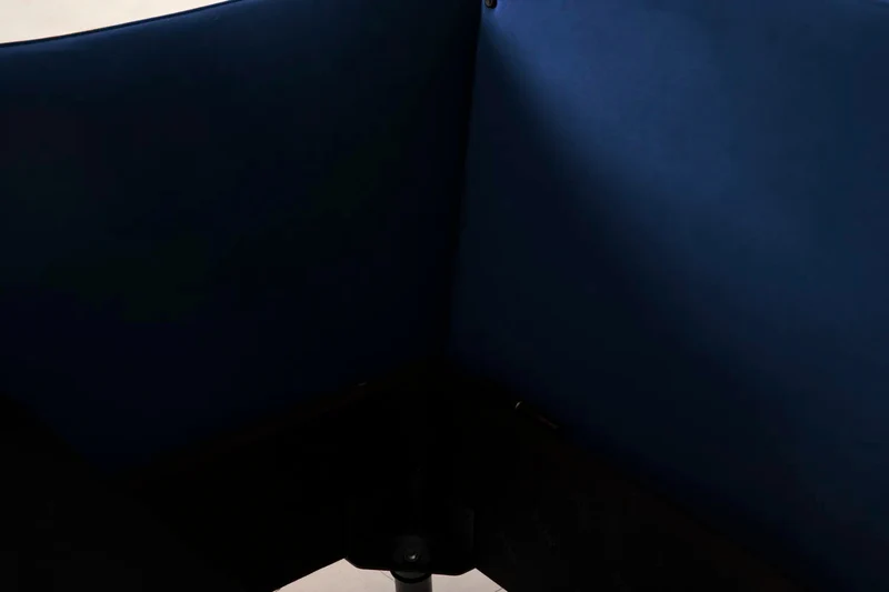 Model 08 Zweisitzer-Schlafsofa , Indigoblau