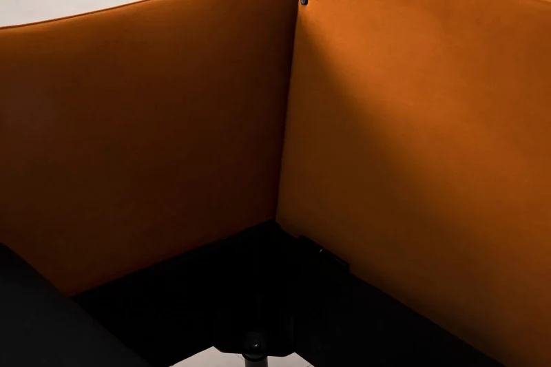 Model 08 Zweisitzer-Schlafsofa , Bronze