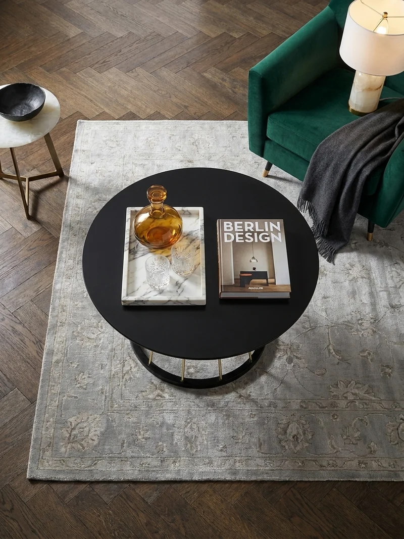 Couchtisch Schwarz Gold, Metall mit großer Ablagefläche, elegantes Design