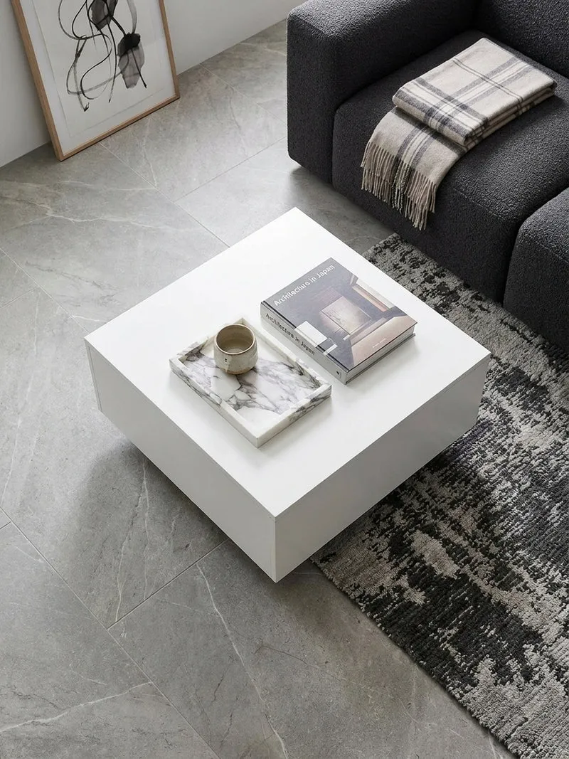 Couchtisch aus Holz, Puristisches Design, C-Form
